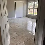 Cozy 2 Bed Retreat In Vibrant Beaumont, Tx
